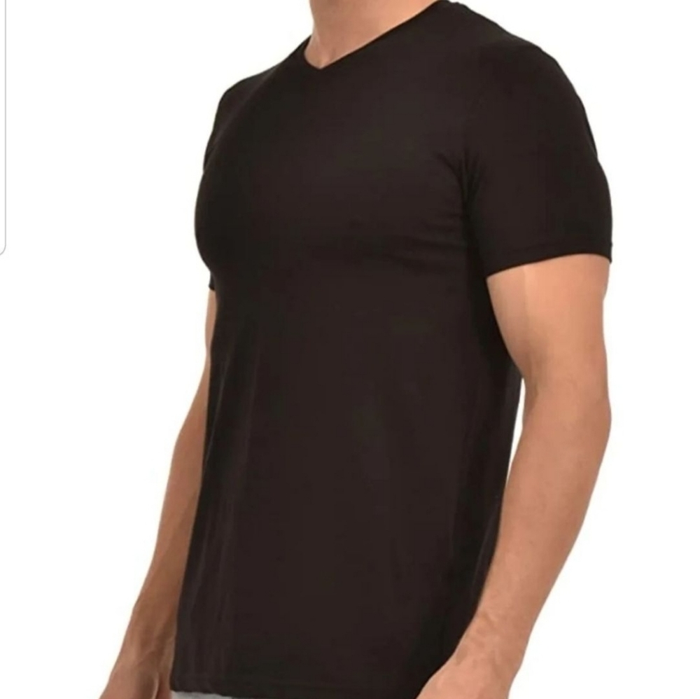 Gary Majdell Sport Men Lightweight Vneck ShortSleeve TShirt